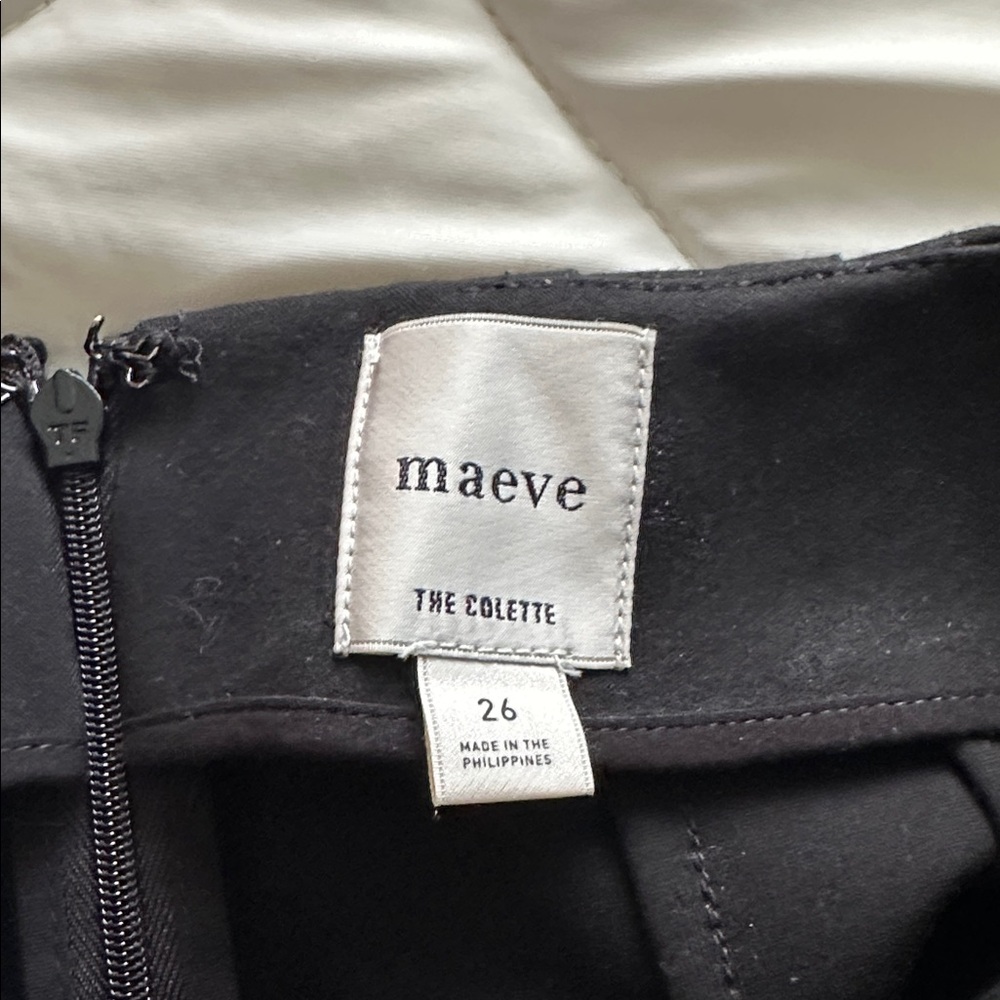 Colette by Maeve black stretch pants with lace trim hem. Back zipper - Picture 8 of 12